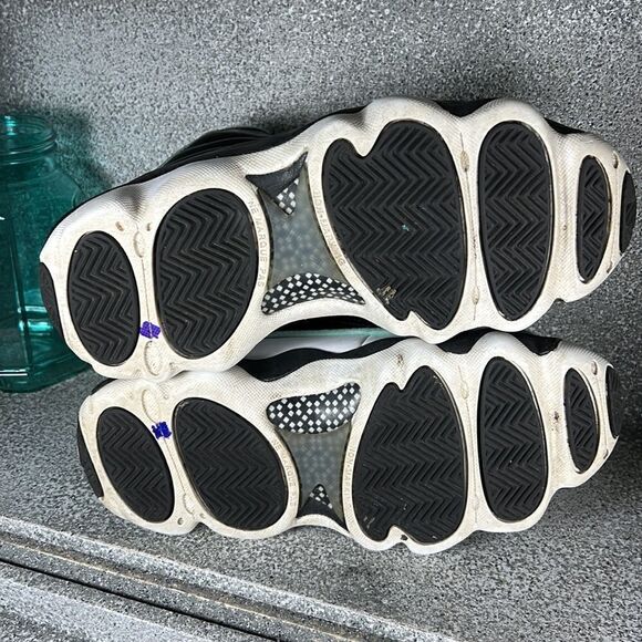 Jordan Pro Strong "Black/Tropical Twist/Smoke Grey/White" Youth Sneakers Size 4 - Picture 7 of 9